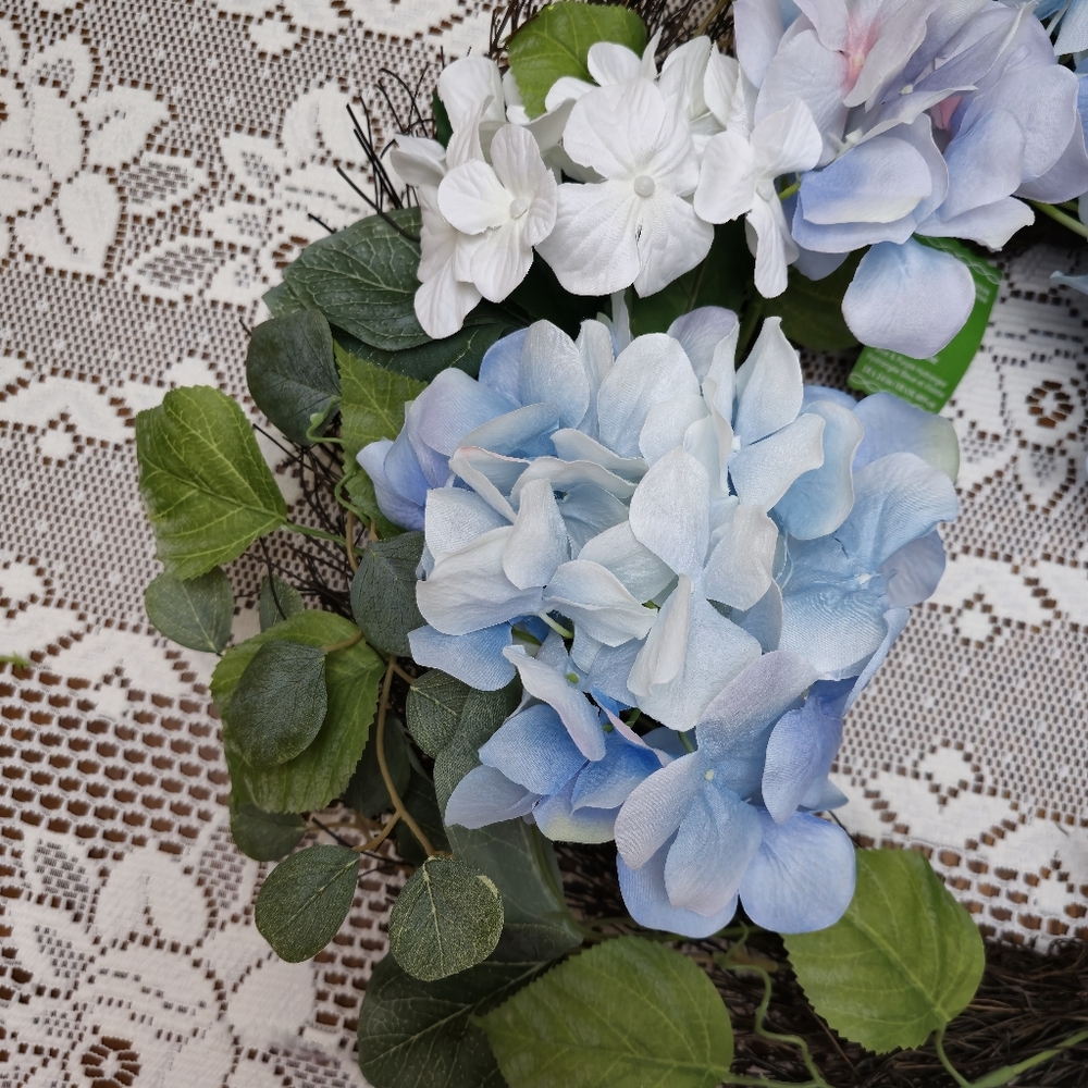Ashland 22" Wreath Round Blue and Purple Hydrangea Flowers Twig Floral Accent - Picture 4 of 12